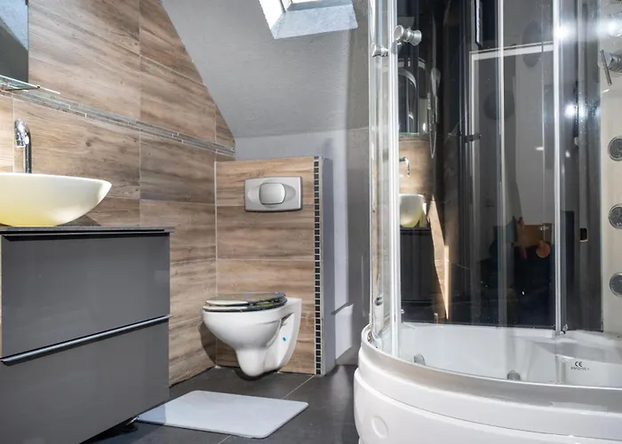 Stylische An Der Mosel *